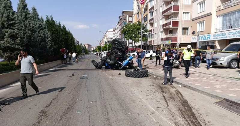 Tır dehşet saçtı; 5 aracı biçti: 1 kişi öldü, 2 kişi yaralandı Sözcü Gazetesi