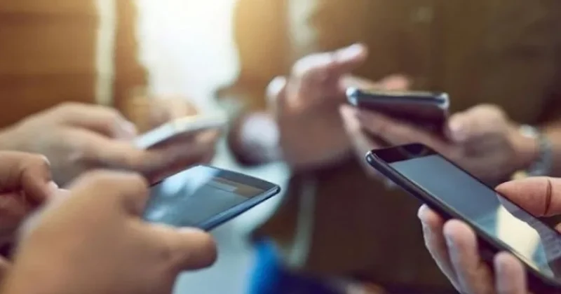 Bu telefonlara veda zamanı geldi: Dev marka 9 modeli külüstür ilan etti Sözcü Gazetesi