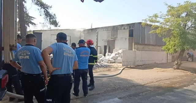 Gaziantep te tekstil fabrikasında çıkan yangın söndürüldü Gaziantep Haberleri