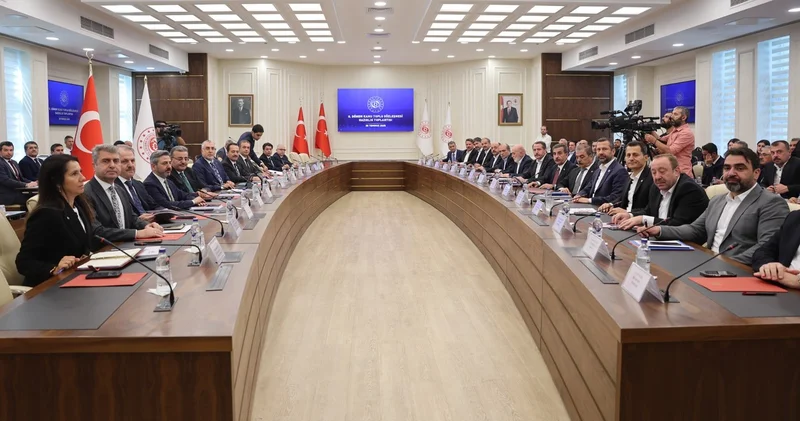 Bakan Işıkhan: Emekçinin sesi olmaya devam edeceğiz İş Yaşam Haberleri