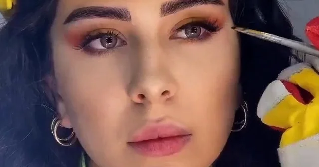 Sosyal medya fenomeni Zehra kahraman itfaiyecilerin mesleğini makyaj videosuyla tiye aldı VİDEO İZLE