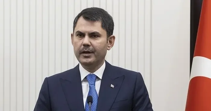 Bakan Kurum dan İzmir de inşa edilecek köy evlerine ilişkin paylaşım