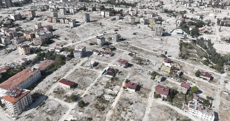 Depremden etkilenen öğrencilerin hakkı bir yıl uzatıldı