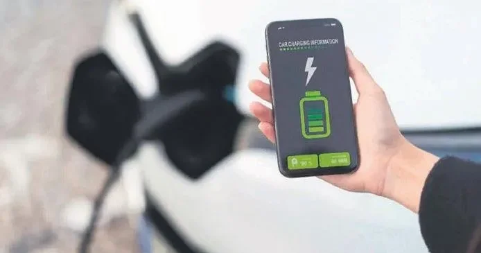 MEVLÜT TEZEL Elektrikli araçlarda uygulama indirme çilesi