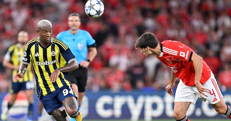 Fenerbahçe ye kırmızı kart: Takımını 10 kişi bıraktı