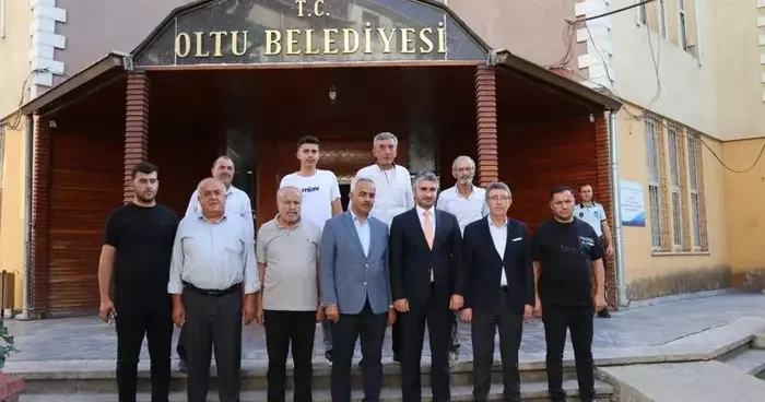 Bakan Yardımcısı Tarıkdaroğlu Oltu da temaslarda bulundu