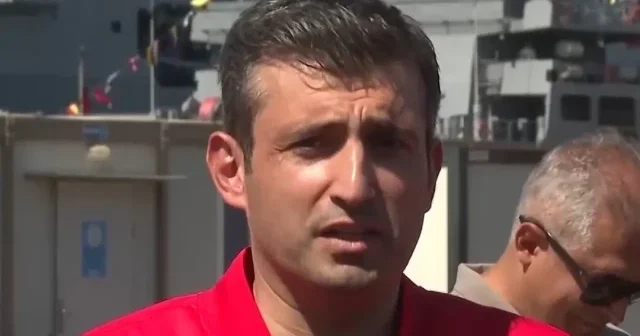 Selçuk Bayraktar dan TEKNOFEST Mavi Vatan da NSosyal açıklaması: Öncelikli giriş hakkı verilecek VİDEO İZLE