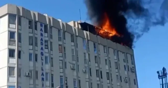 Denizli’de tarihi çarşıda yangın paniği: Çatı katı alevlere teslim oldu VİDEO İZLE
