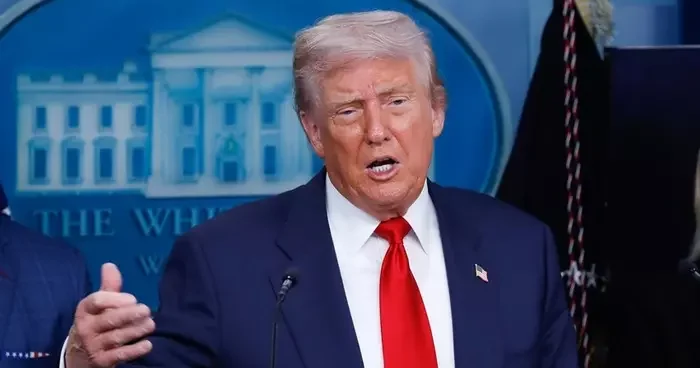 Trump tan çok konuşulacak hamle! Üst düzey yetkiliyi kovdu