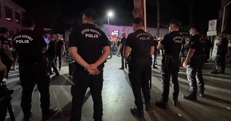 Husumetli iki kişi düğünde karşılaştı: Silahlar ateşlendi!