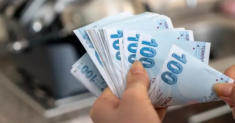 Karar yazarı Kiras: Cebimizden çıktığını hissetmediğimiz dolaylı vergiler ülkedeki en büyük adaletsizlik
