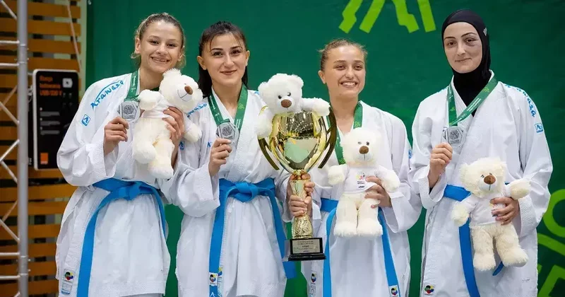 İstanbul Kent Üniversitesi, Avrupa daki Dövüş Sporları Şampiyonası nda 12 madalya kazandı