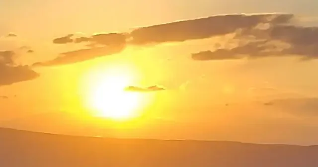 Ardahan’da gün doğumu kartpostallık manzaralar sundu VİDEO İZLE