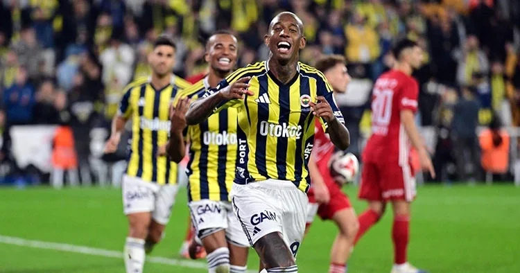 Fenerbahçe de önce tepki, sonra destek: Talisca, penaltı şanssızlığını bozdu!
