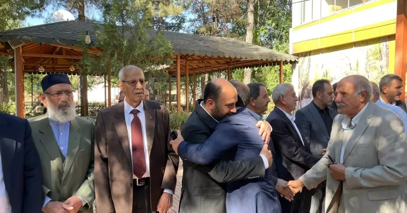 İki hasım aile barıştı! Kan davası tatlıya bağlandı