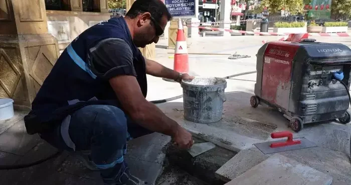 Kocaeli deki tarihi caminin taşları ve zemini için harekete geçildi