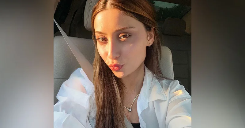 Restoranda yemek yiyen genç kadın, bacağına isabet eden ve nereden geldiği belli olmayan yorgun mermiyle yaralandı