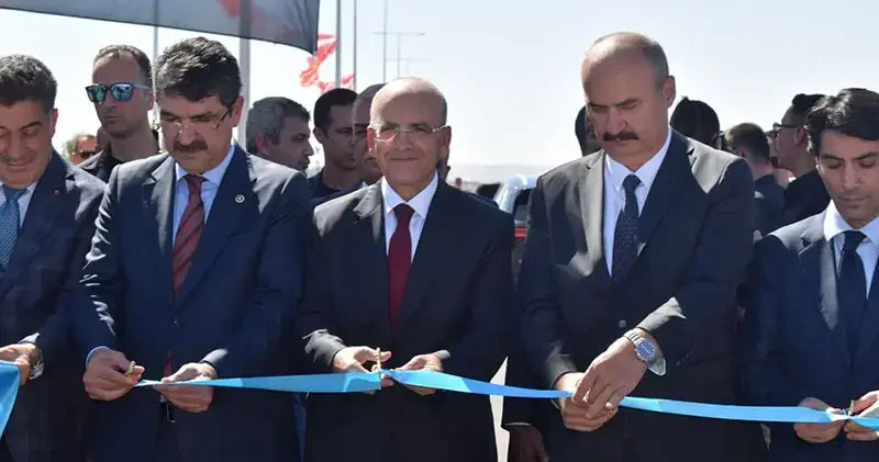 Bakan Şimşek: Batman muhtemelen bu gidişle büyükşehir olacak