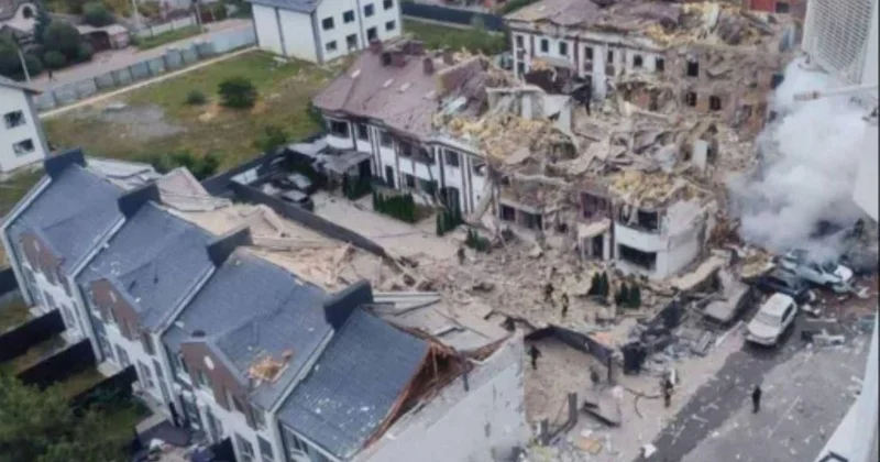 Rus saldırısı geceyi aydınlattı: Sivillerin üzerine bomba yağdı Sözcü Gazetesi