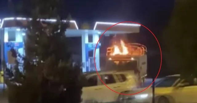 Alev alan kamyonet, girdiği akaryakıt istasyonunda söndürüldü Elazığ Haberleri