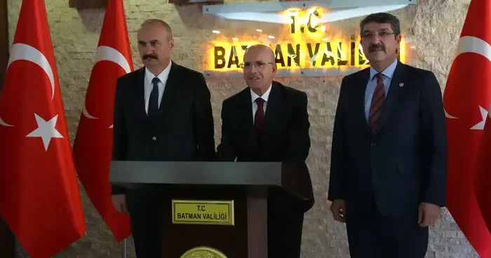 Hazine ve Maliye Bakanı Şimşek, Batman Valiliğini ziyaret etti