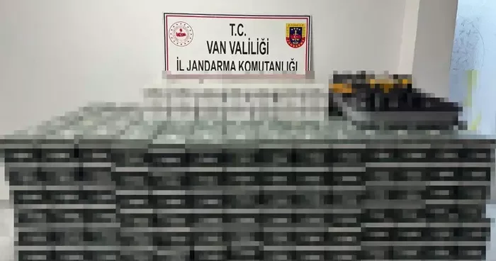 Van da gümrük kaçağı 799 çift ayakkabı ele geçirildi
