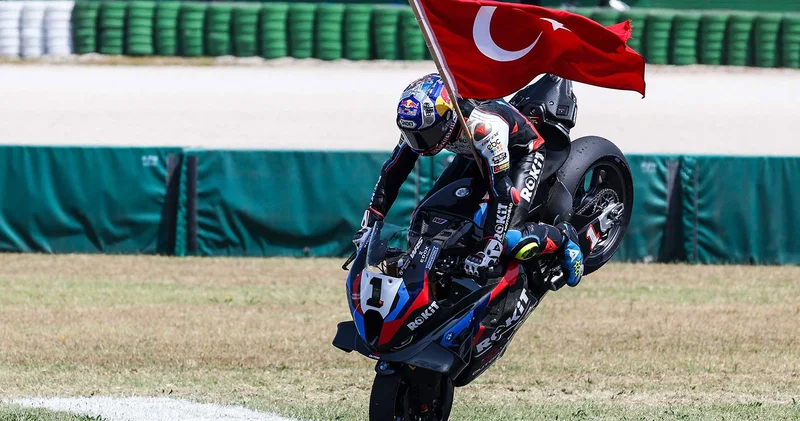 Toprak Razgatlıoğlu ndan bir başarı daha: İspanya daki ikinci ana yarışta 2. oldu
