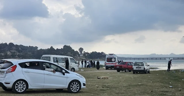Tekneden düşen Emirhan için arama çalışmaları yeniden başladı Adana Haberleri