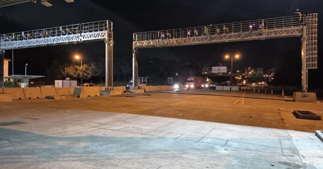 İSTANBUL DA SÜRÜCÜLERE MÜJDE! Bakan Uraloğlu açıkladı: Gişeler kaldırıldı geçişler hızlandı! Avcılar gişeleri kaldırıldı mı, ne zaman açılacak? Gündem Haberleri
