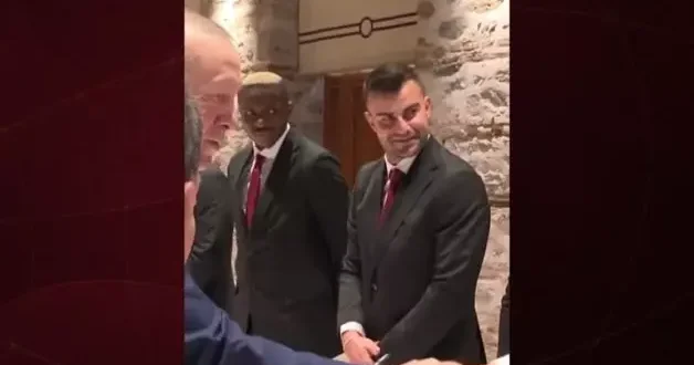 Başkan Erdoğan dan Barış Alper e: Bu gidiyor mu?