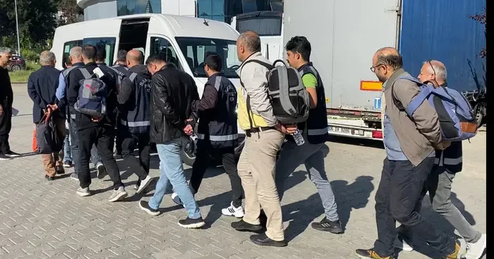Maydonoz Döner’e bir FETÖ operasyonu daha: Bu kez Bolu da düğmeye basıldı! Gözaltılar var