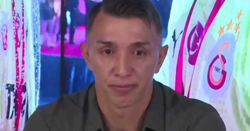 Muslera dan Galatasaray a duygusal veda! Gözyaşlarını tutamadı
