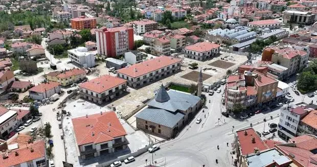 Konya haberleri Başkan Altay müjdeyi verdi: Ilgın Osmanlı Kent Meydanı Dönüşüm Projesi nde sona gelinde 29 Mayıs 2025