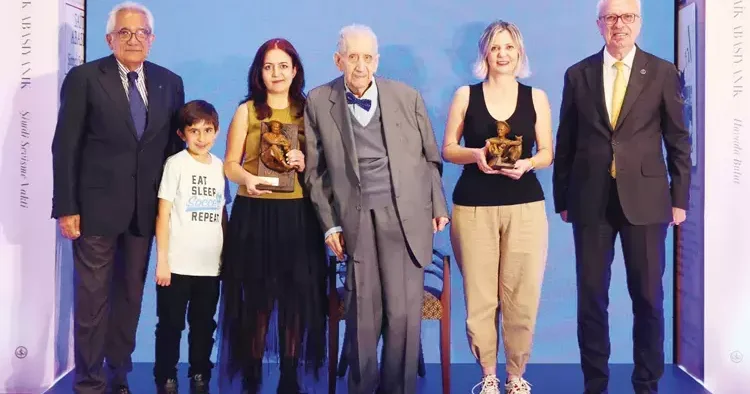 Sait Faik Hikâye Armağanı’nı Burçe Bahadır kazandı