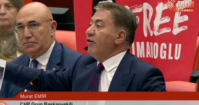 CHP li Emir AKP lilere İmamoğlu resmini gösterdi! Bu sizi kışkırtıyor mu?