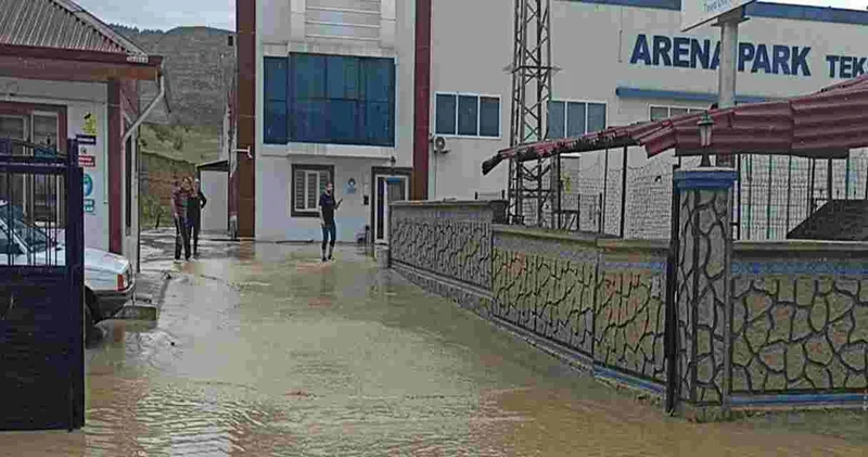 Kastamonu da sağanak: Sanayi bölgesini üretim durduruldu