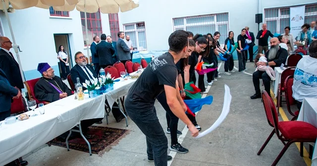 Okullarda mezunlar günü etkinlikleri Agos