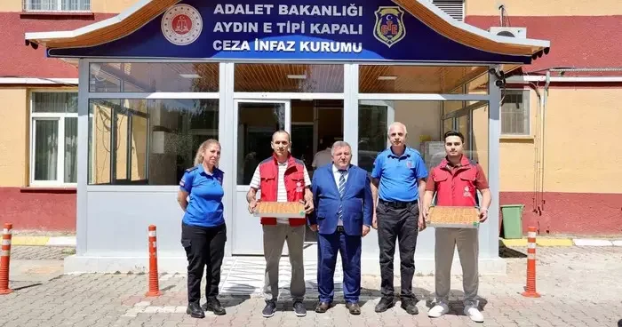 Aydın’da mahkumlara cevizli baklava ikramı