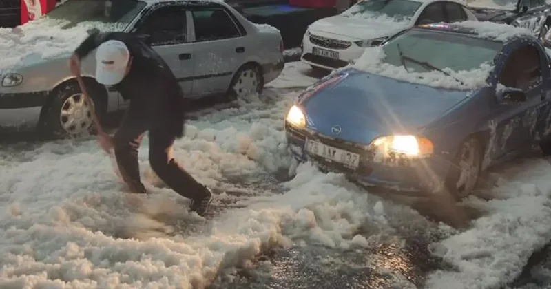 Mayısın sonunda kış geri döndü! Şehir beyaza büründü