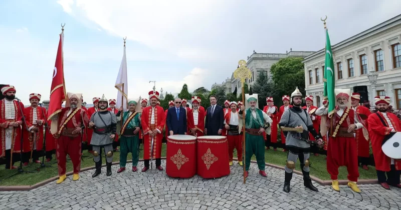 Cumhurbaşkanı Erdoğan, Türkiye nin İlk Yüzer Doğal Gaz Üretim Platformunu Uğurladı