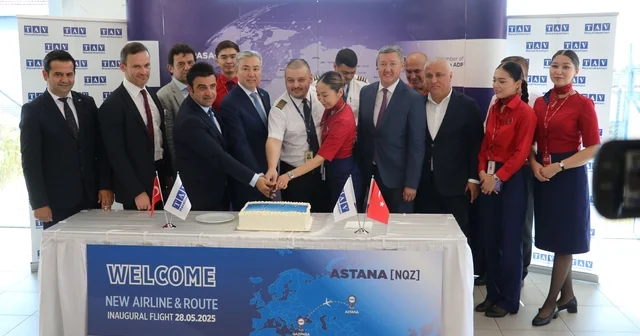 Gazipaşa Alanya Havalimanı, FlyArsytan ın ilk uçuşunu karşıladı Antalya Haberleri