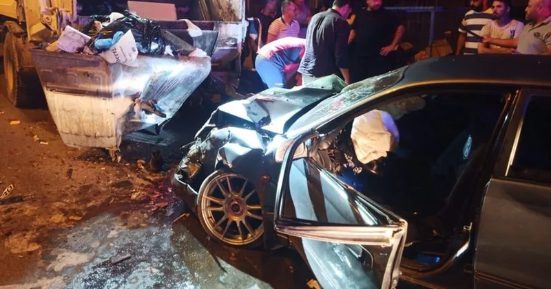 Mersin de otomobil çöp kamyonuna çarptı! 1 işçi öldü Son dakika haberleri