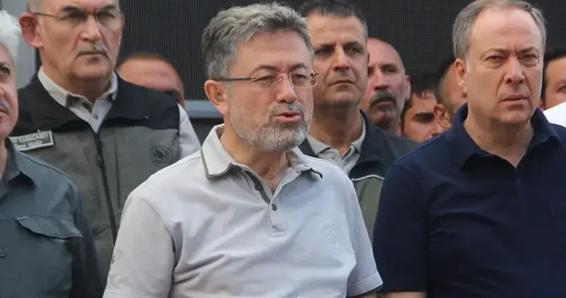 Bakan Yumaklı: Sakarya Bilecik sınırındaki yangın büyük oranda kontrol altına alındı