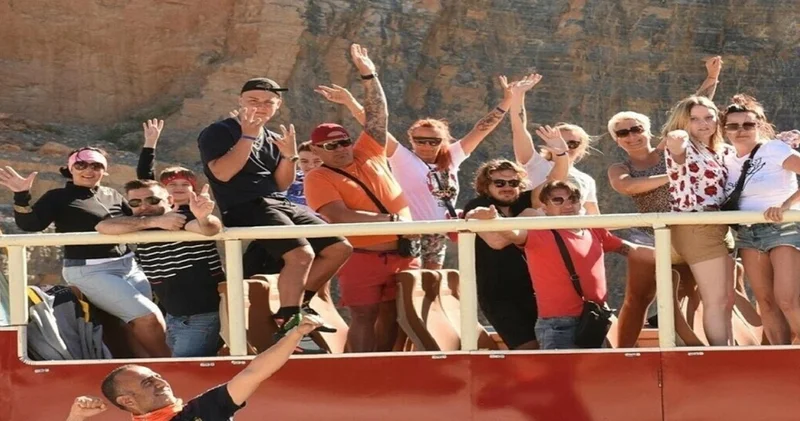 100 bin turist turlarla Bodrum’da: Yerel ekonomi canlanıyor
