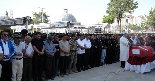 Çankırı daki kazada yaşamını yitiren 2 polis memuru, memleketlerine uğurlandı (2) Konya Haberleri