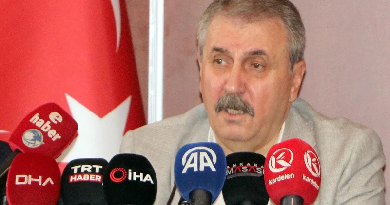 Destici den CHP yorumu: Siyasi partilerin kurultaylarıyla ilgili kararı İlçe Seçim Kurulu verir, Yüksek Seçim Kurulu onaylar, başka mahkeme bozamaz