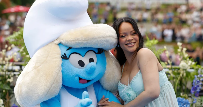 Rihanna yeni filmi Şirinler i tanıttı