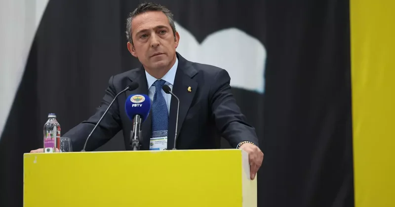 Fenerbahçe geç saatlerde transferi bitirdi: Dünyaca ünlü forvet geliyor