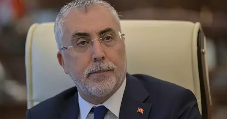 Bakan Işıkhan: Çözülemez denilen sorunları çözüme kavuşturduk