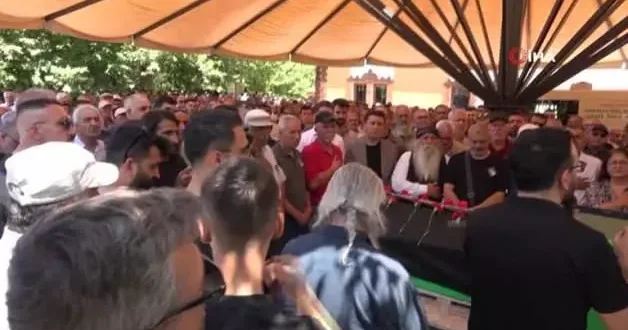 Tunceli’nin sembol ismi “Uzun Mehmet” son yolculuğuna uğurlandı